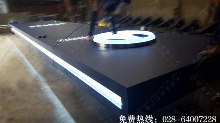 奔驰4S店精神堡垒制作