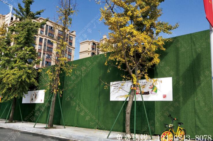 成都建筑工地人造草坪围挡制作安装