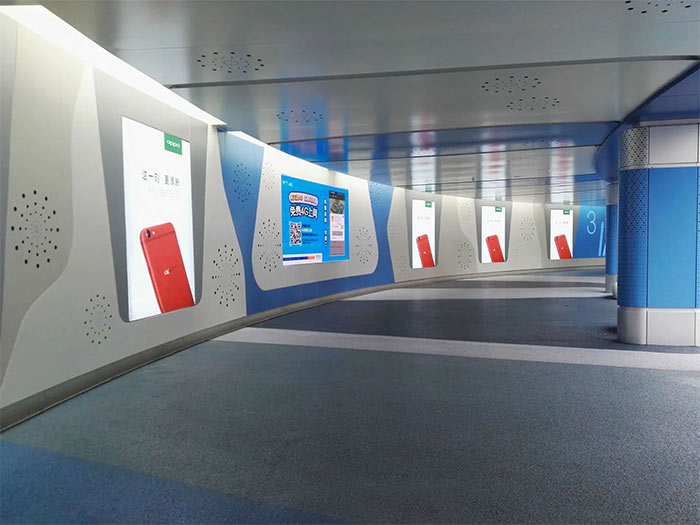 照片墙是刀刮布好还是软膜好